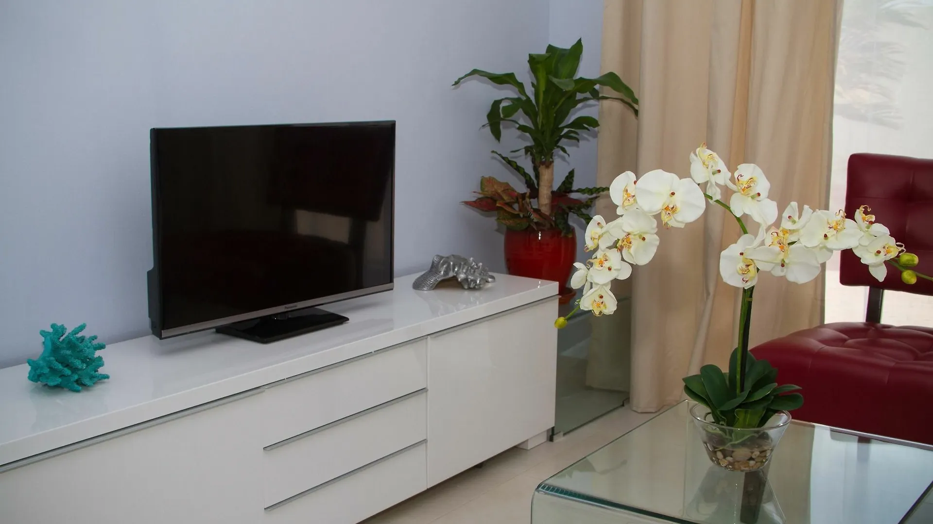 Ayka Apartments Bubali  Palm Beach